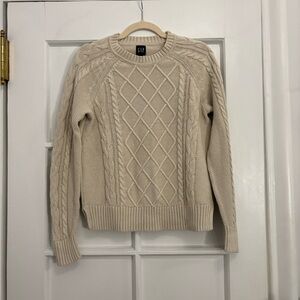 Gap Cream Cotton Cable Knit Crewneck Sweater